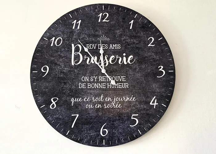 Georges De Didonne - Vue Pour Ce Cosy En Rez-de-chaussee Apartment *